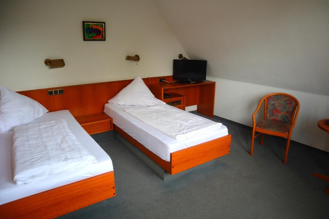 Pension Zur Harburg Hotel Uslar Exterior foto